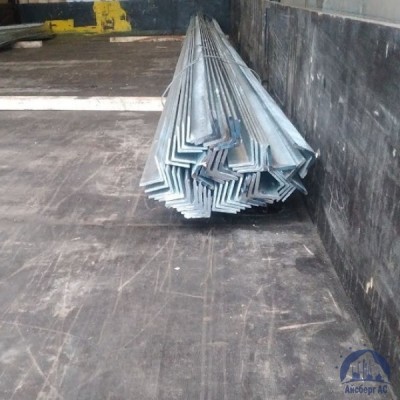 Уголок стальной равнополочный 250х250х35 мм С335 ГОСТ 8509-93 купить в Минске