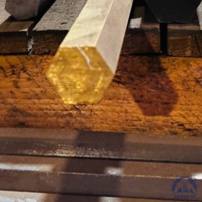 Шестигранник латунный