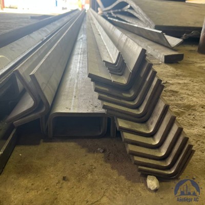 Уголок гнутый равнополочный 30х30х3 мм ст. 3сп / 3пс ГОСТ 19771-93 купить в Минске