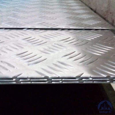 Лист алюминиевый рифленый