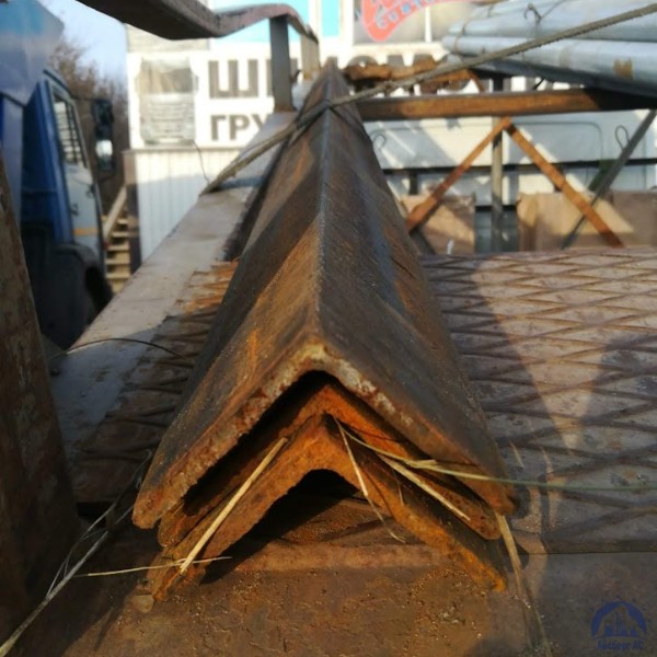 Уголок стальной равнополочный 30х30х4 мм 09Г2С ГОСТ 8509-93