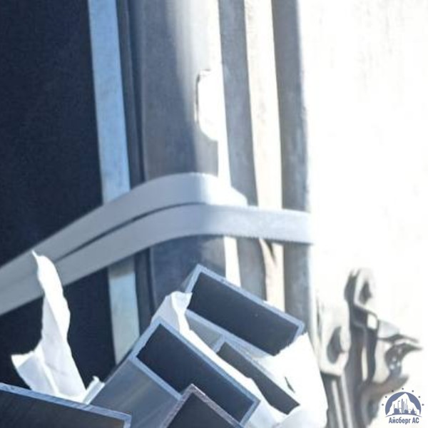 Труба нержавеющая профильная 60х30х1,5 мм матовая AISI 304