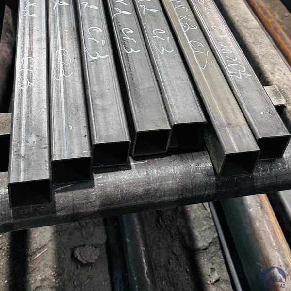 Труба профильная 40х40х2.5 мм ст 20